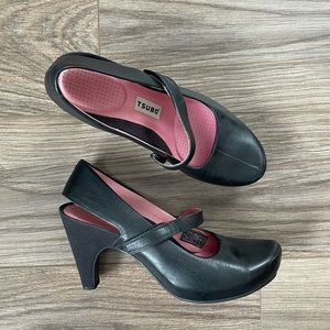 Tsubo Acrea Black Leather Pump | 8.5